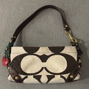 ❌SOLD❌Vintage Coach shoulder bag